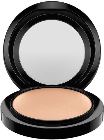 MAC Mineralize Skinfinish Natural